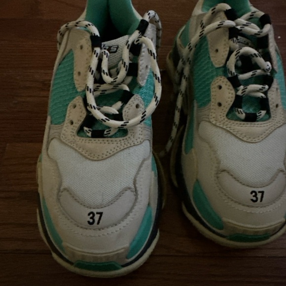 Stylish Shoes in White and Teal - Picture 1 of 7